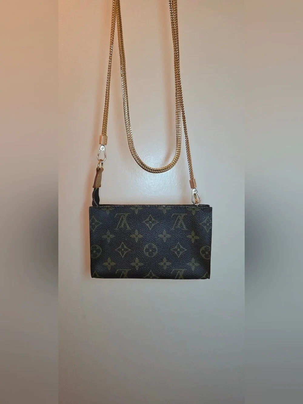 Auth Louis Vuitton Monogram Pouch - Picture 10 of 15